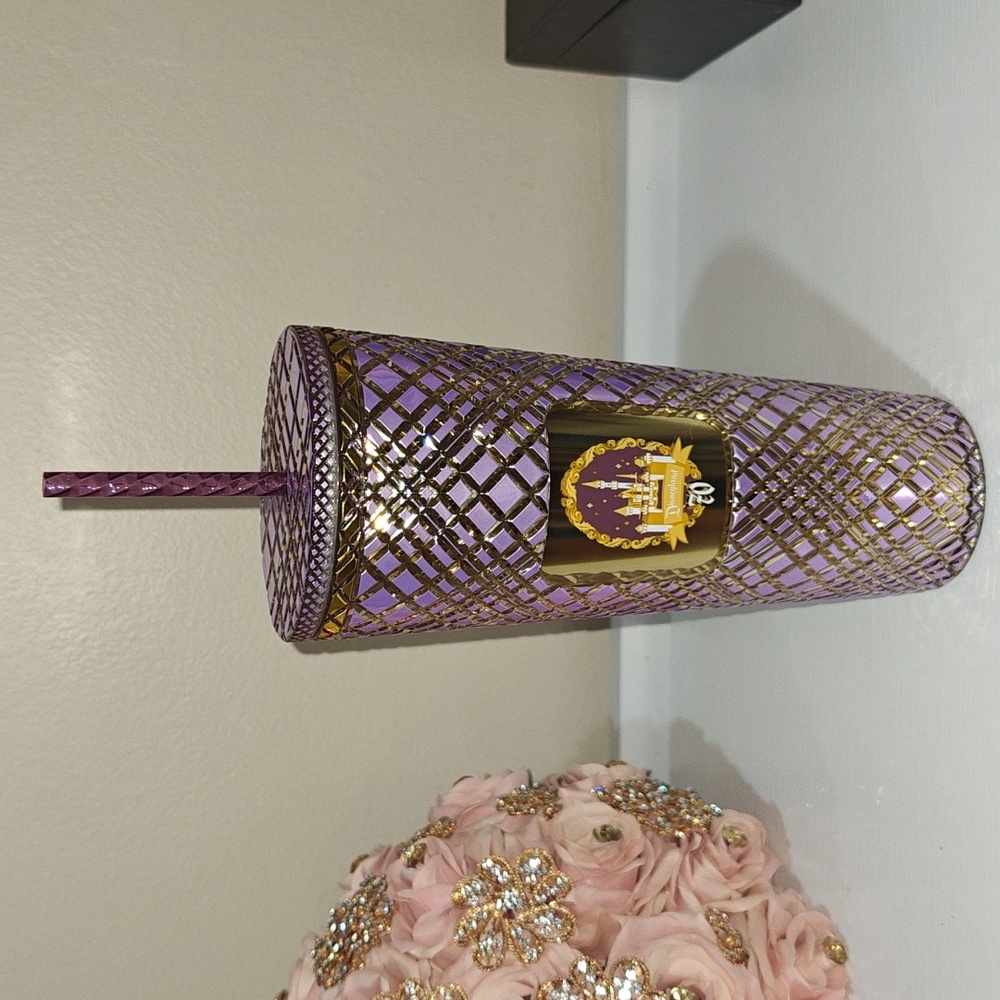 Sleeping Beauty Castle Tumbler - Picture 5 of 8